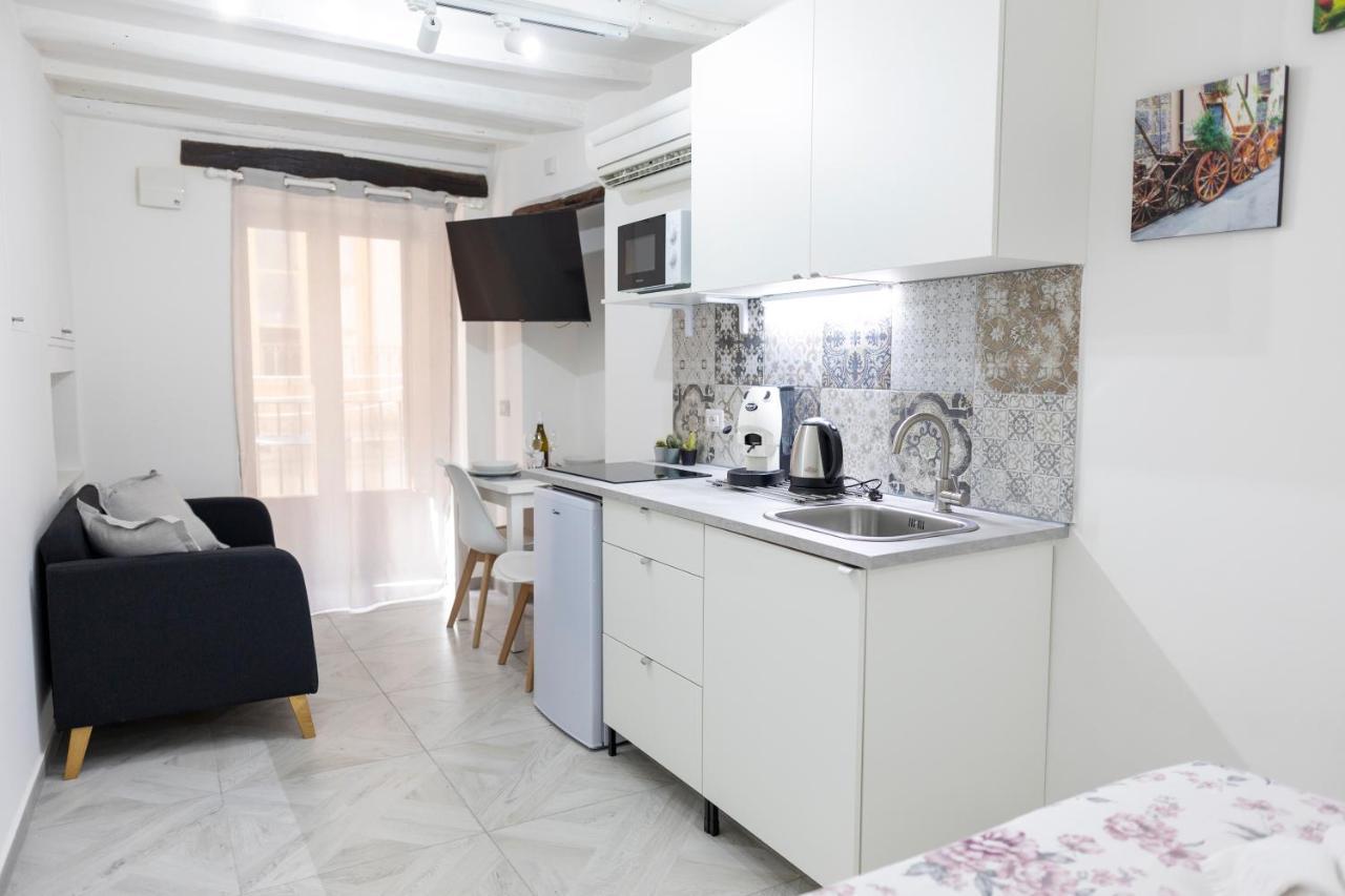 Aurora House Suite チェファル エクステリア 写真